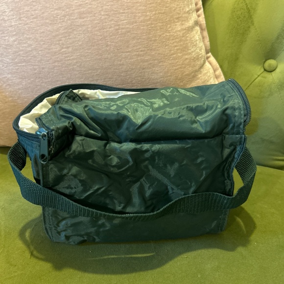 AKA Lunchbag - Picture 3 of 3